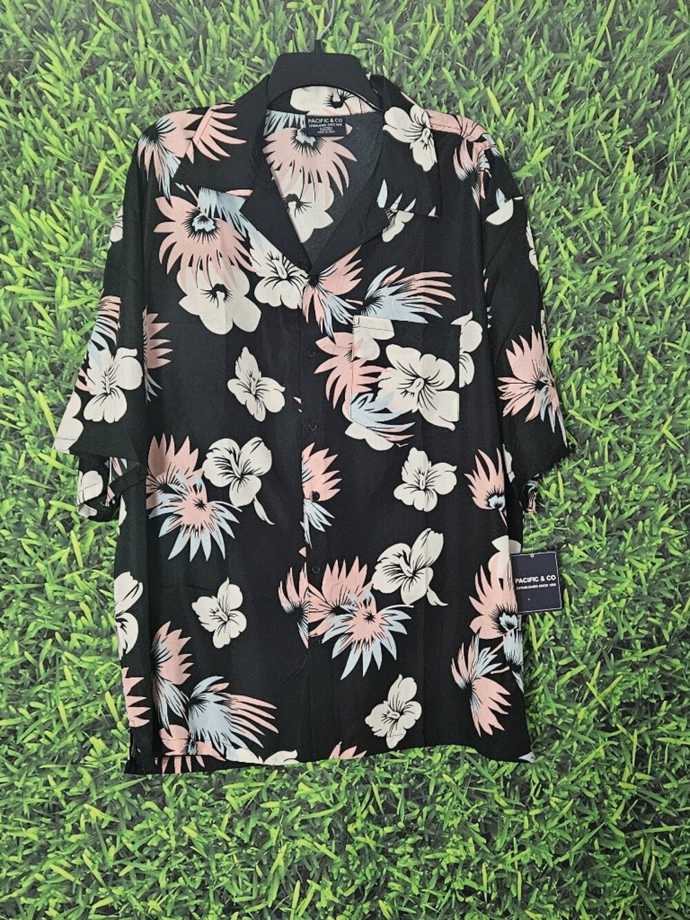 Mens XL Hawaian Shirt